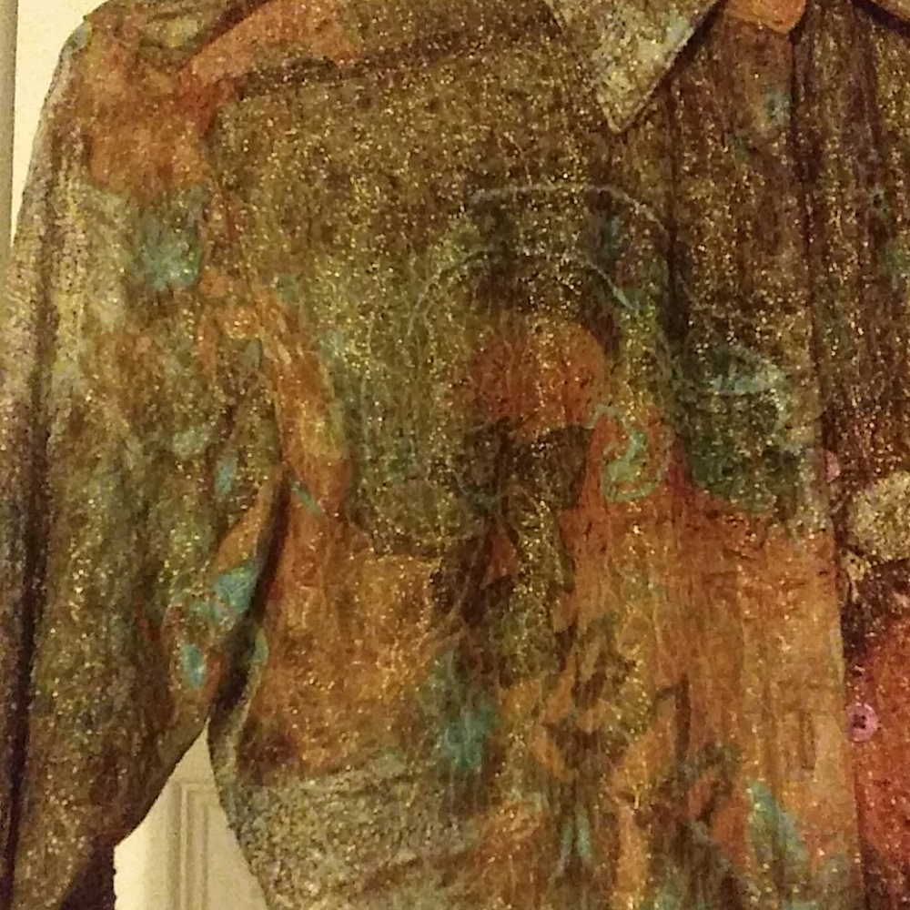 Top - Picture 2 of 4